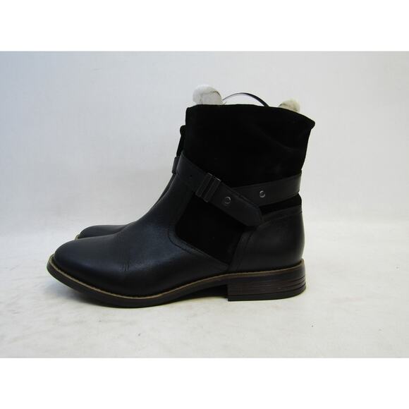 Clarks Womens Sz 8.5 W Black Leather Buckle Zip Ankle Boots Bootie - Picture 1 of 11